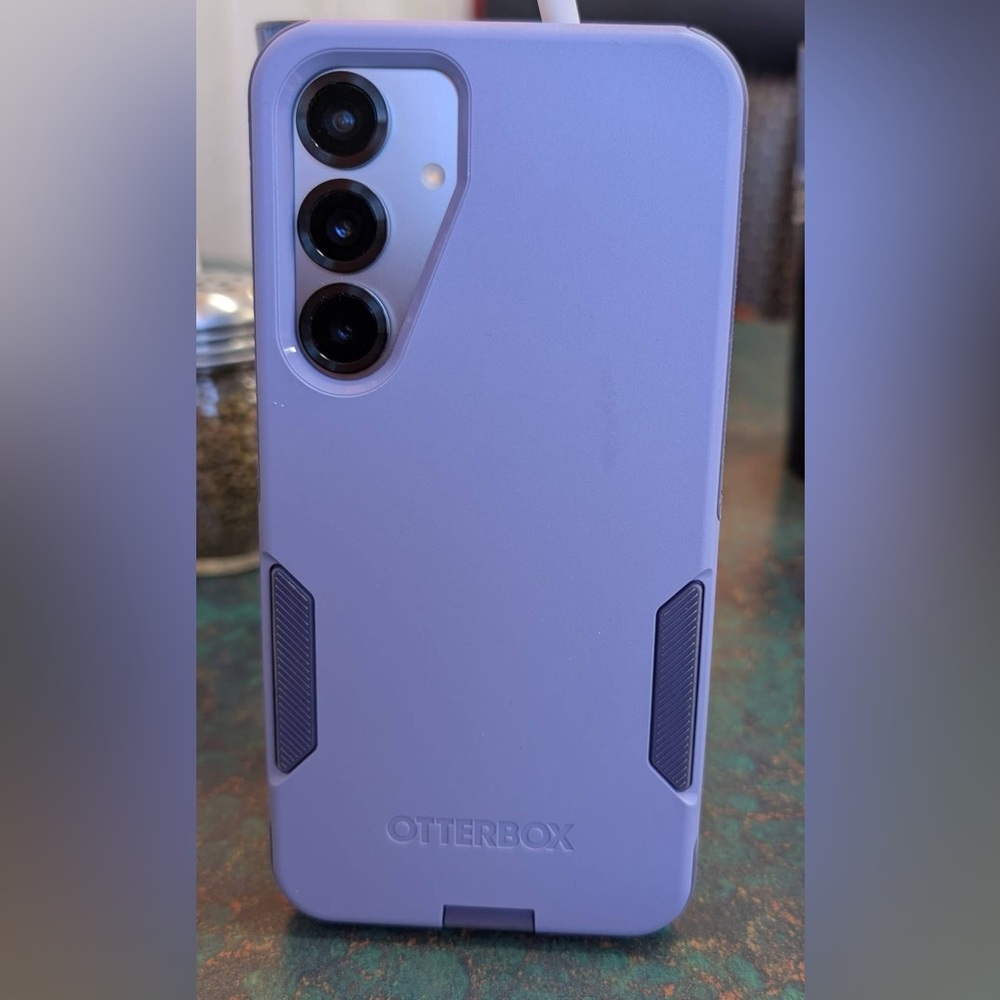 OtterBox Slim Protective Phone Case in Lavender